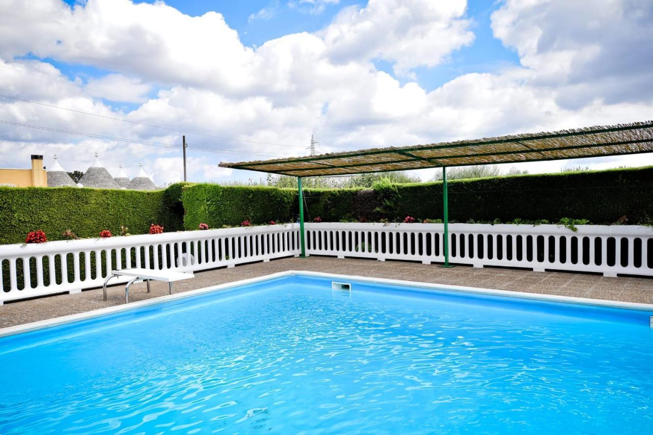 I Cinque Trulli With Swimming Pool Βίλα Μαρτίνα Φράνκα Εξωτερικό φωτογραφία